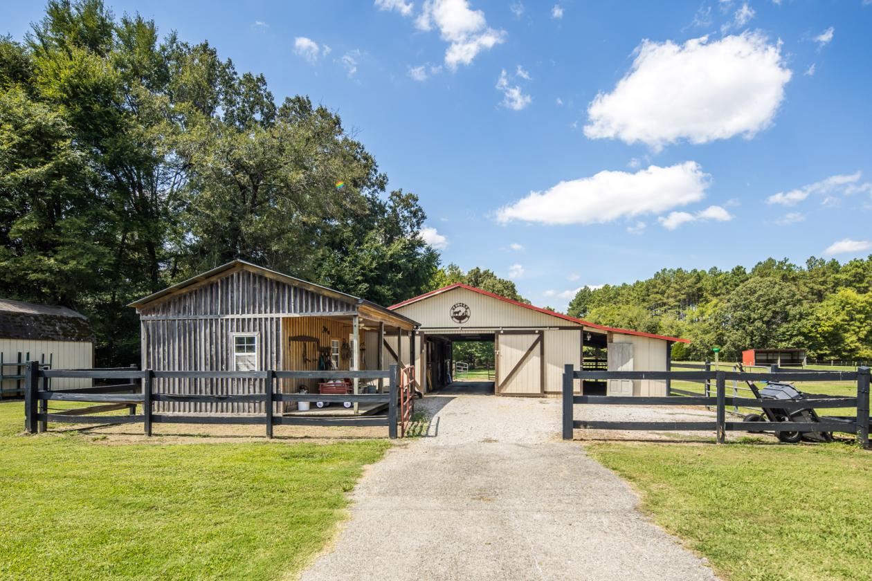 Manicured Equestrian Estate on 65 Acres - photo 28