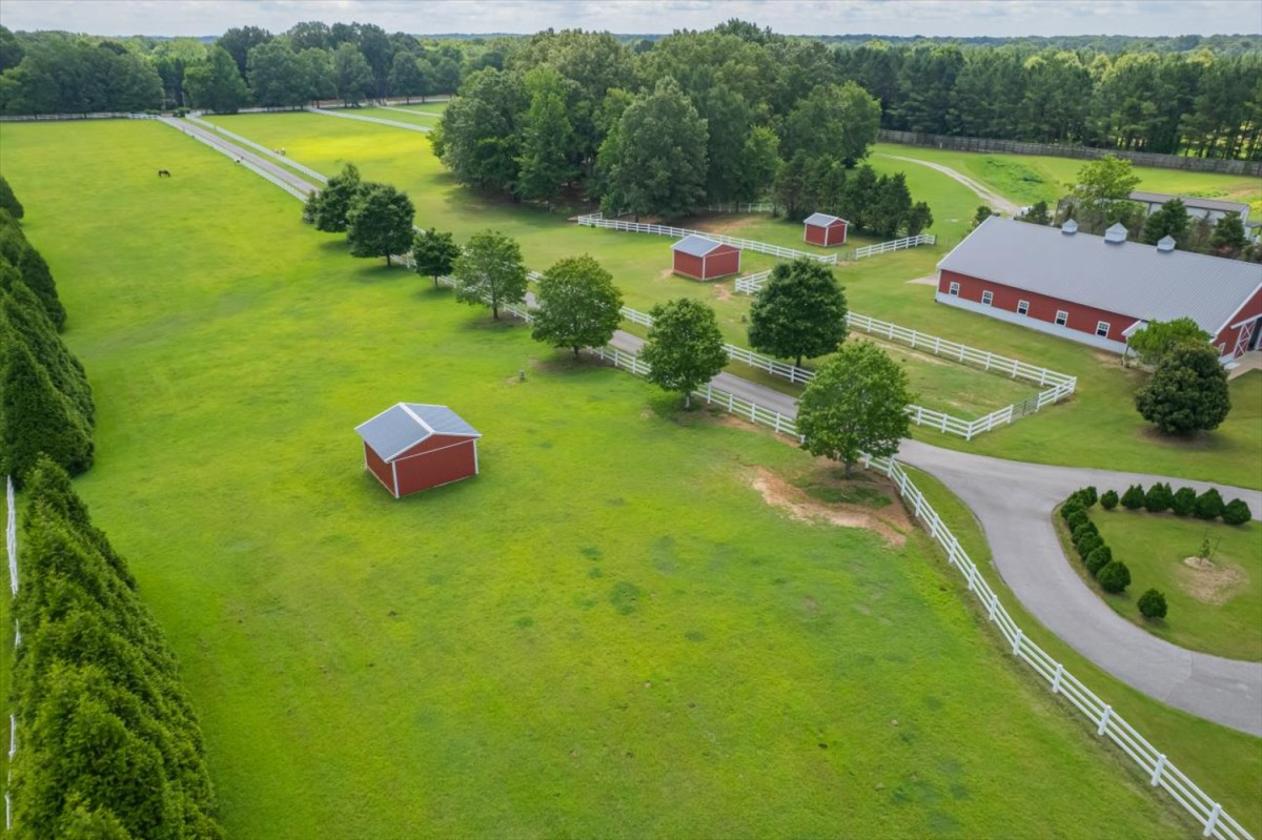 Luxury Equestrian Estate on 13.5 Acres - photo 8