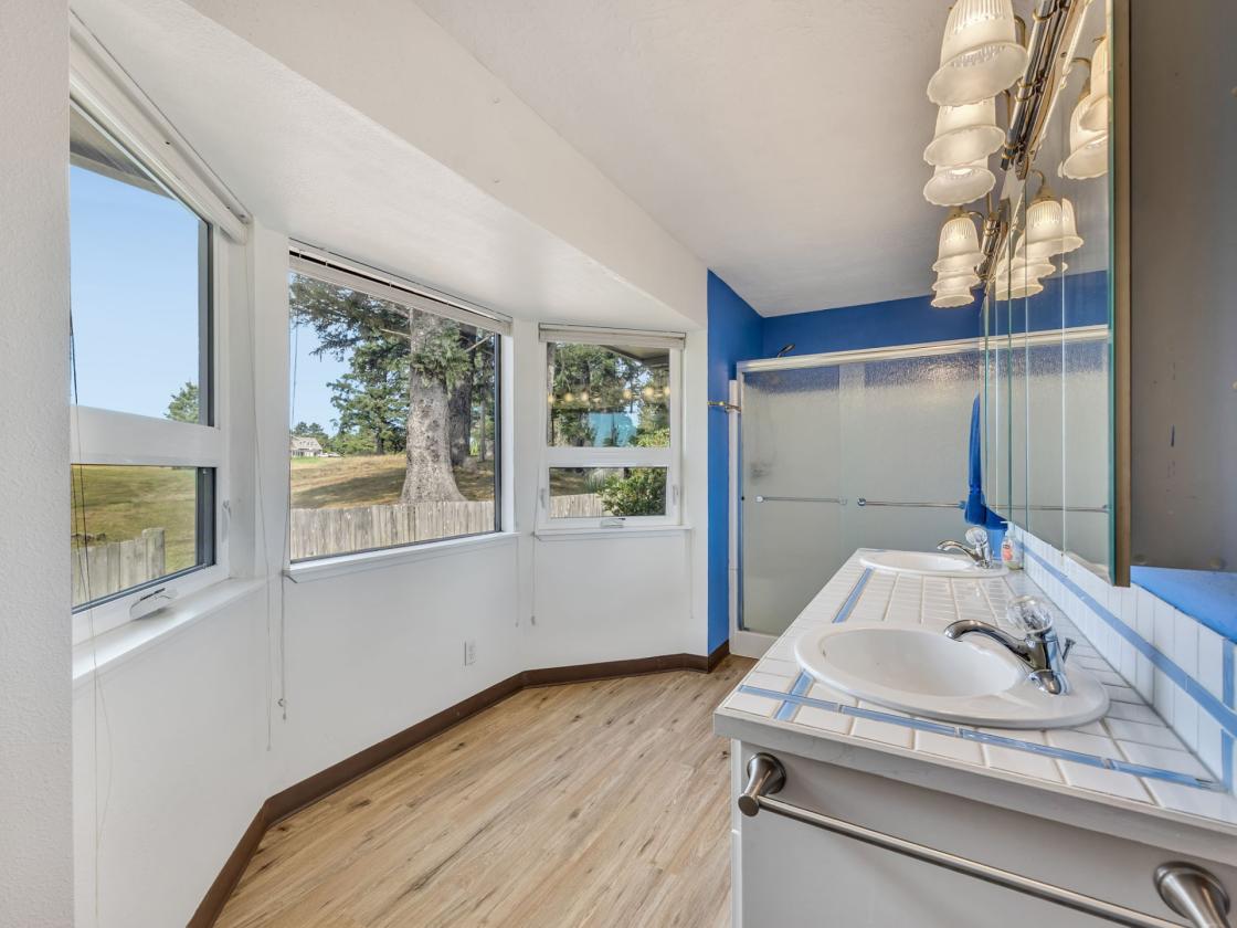 Coastal Ranch - Ride Directly from Barn to Beach! - photo 14