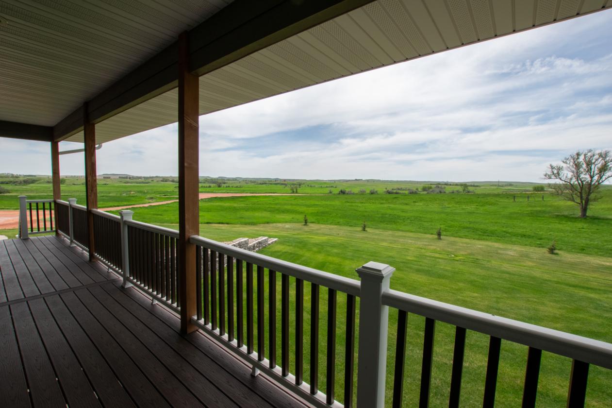 EXECUTIVE EQUESTRIAN ESTATE ON 36+ ACRES - photo 6