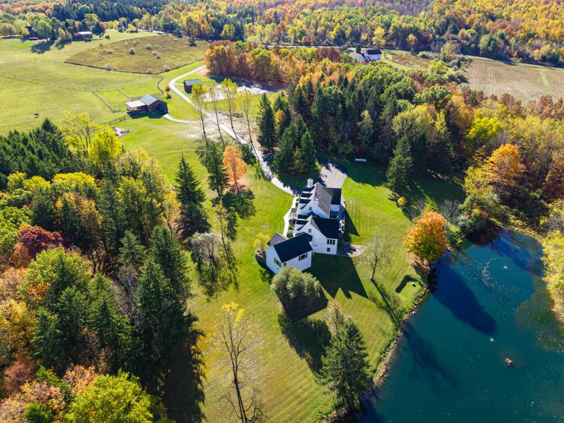 Horse Property for sale.