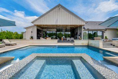 PRIVATE GATED MODERN ARCHITECTURAL ESTATE - photo 24