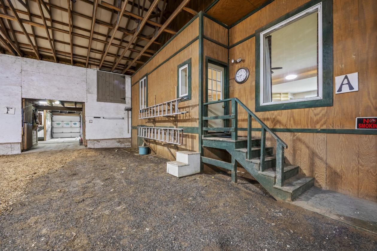20 Acre Farm w/Indoor Riding Arena & 10 Stall Barn - photo 10
