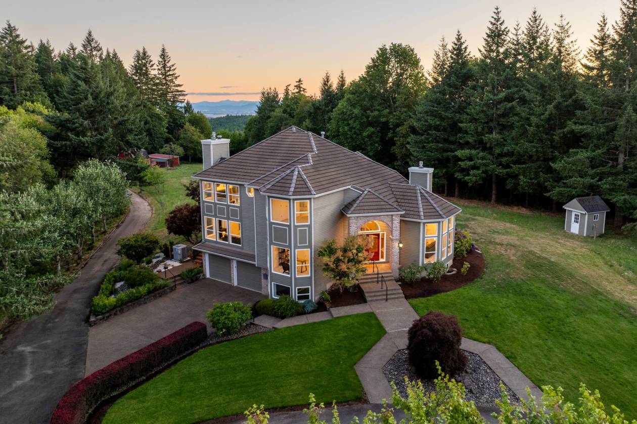 Horse Property for sale.
