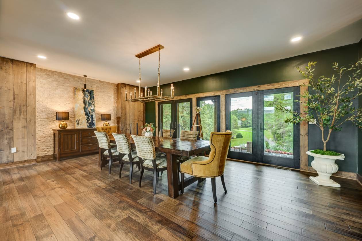 Welcome to "Holly Hill" Your luxury estate - photo 13