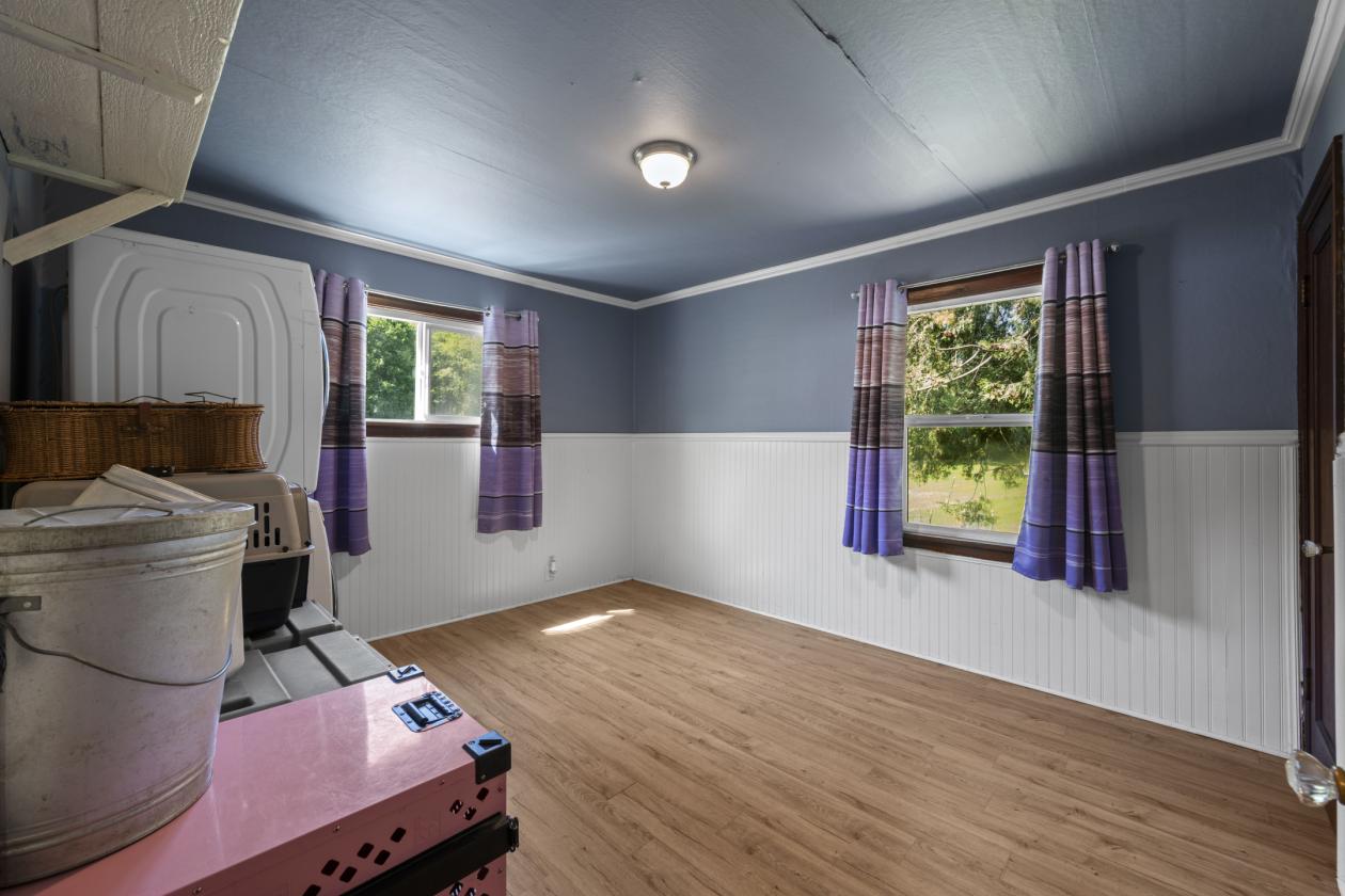 Updated Farmhouse Equestrian Estate - photo 10