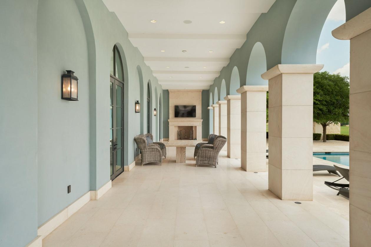 Luxury Equestrian Estate on 73 Acres - photo 16