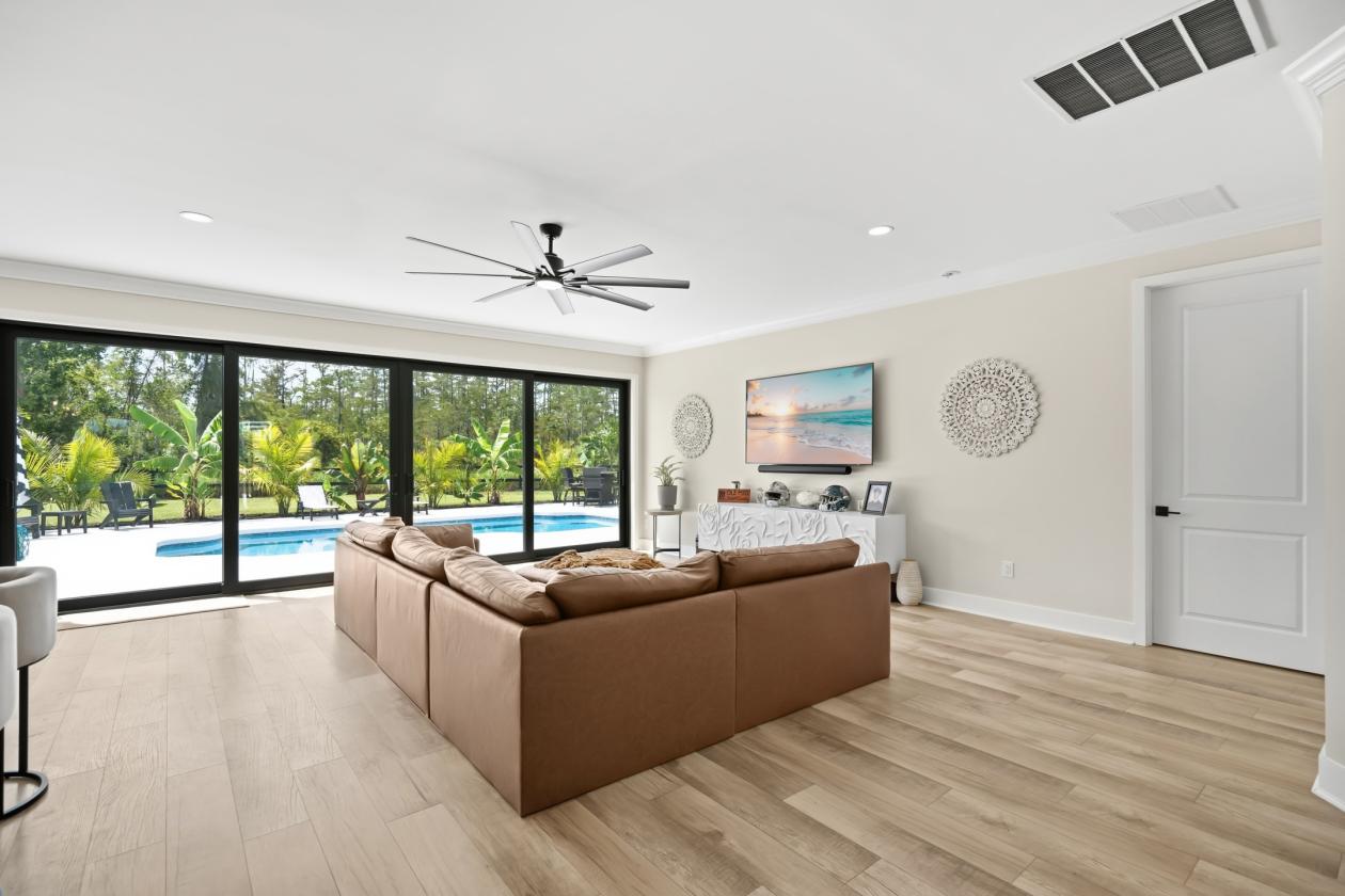 Luxury Modern Farm House Estate - photo 9