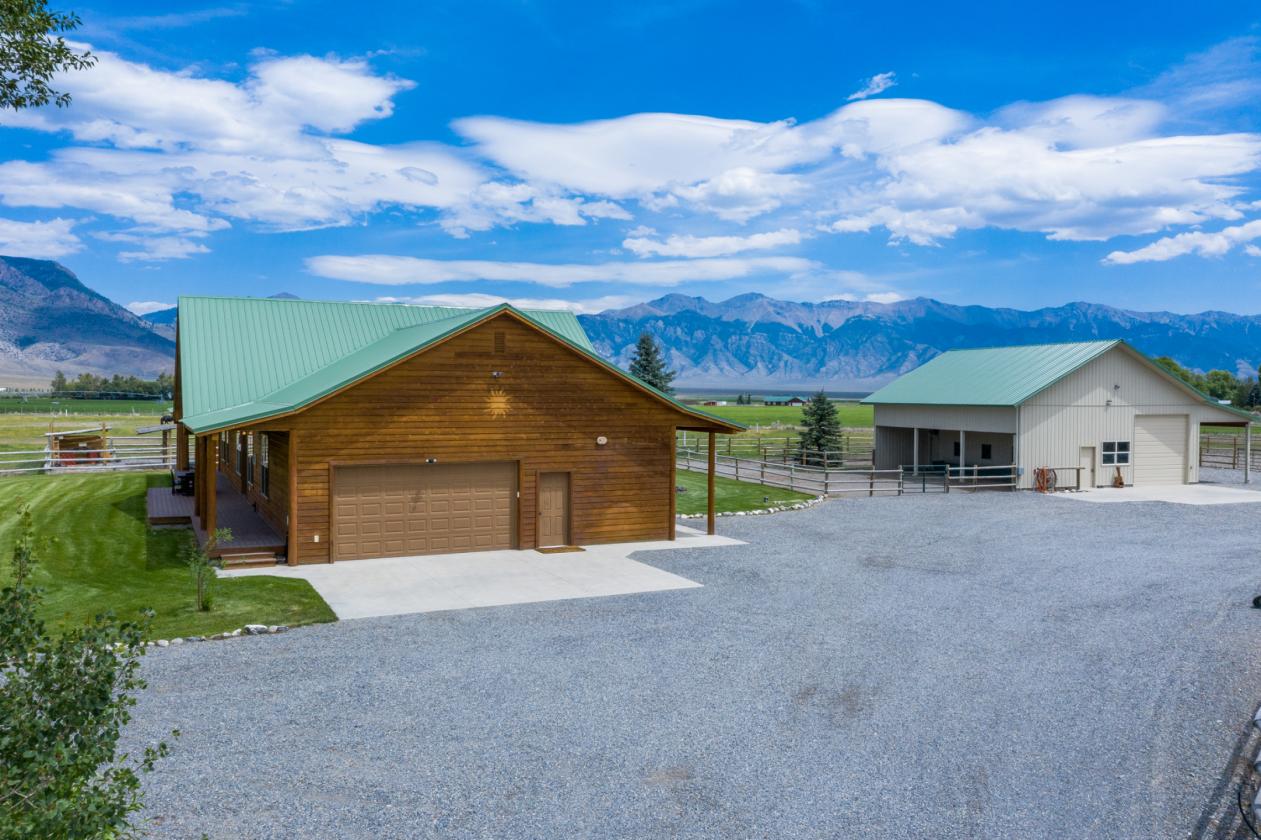 Turnkey Equestrian Estate, Stunning Views - photo 4