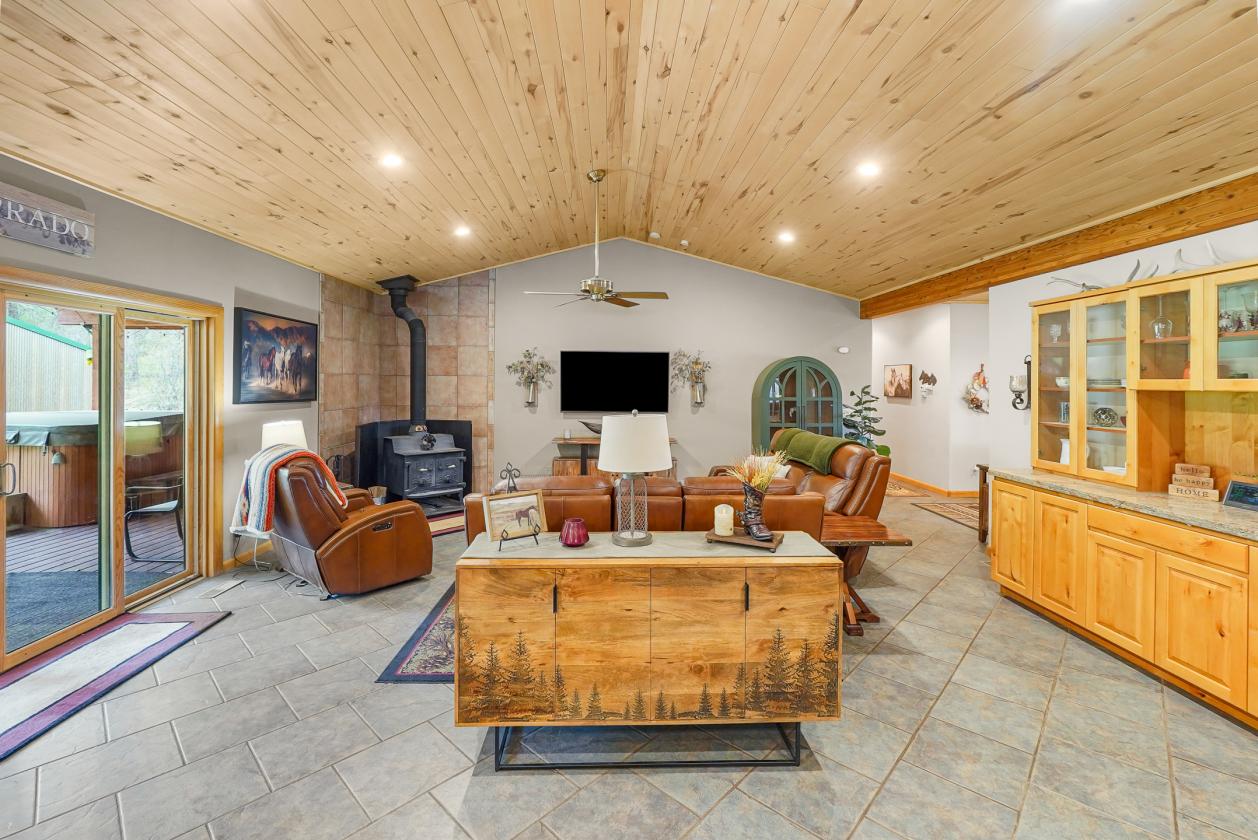 SW Colorado Ranch with 2 Houses and Forest Access - photo 12