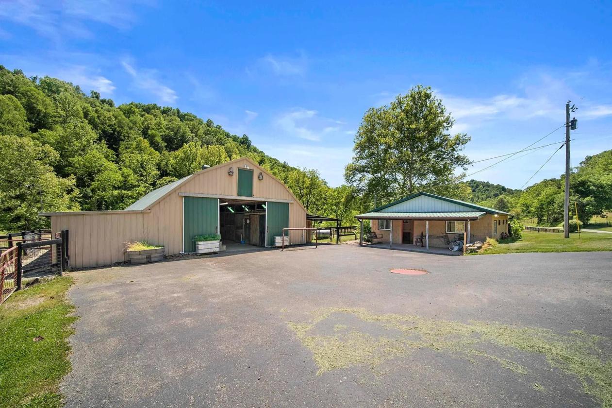 Quiet and Serene Rural Retreat - photo 24