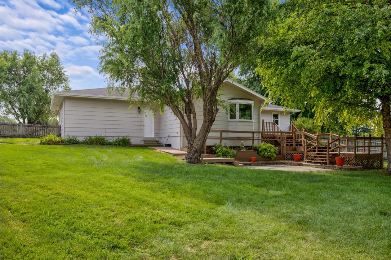 Turnkey Horse Property between Indianola + Norwalk - photo 11