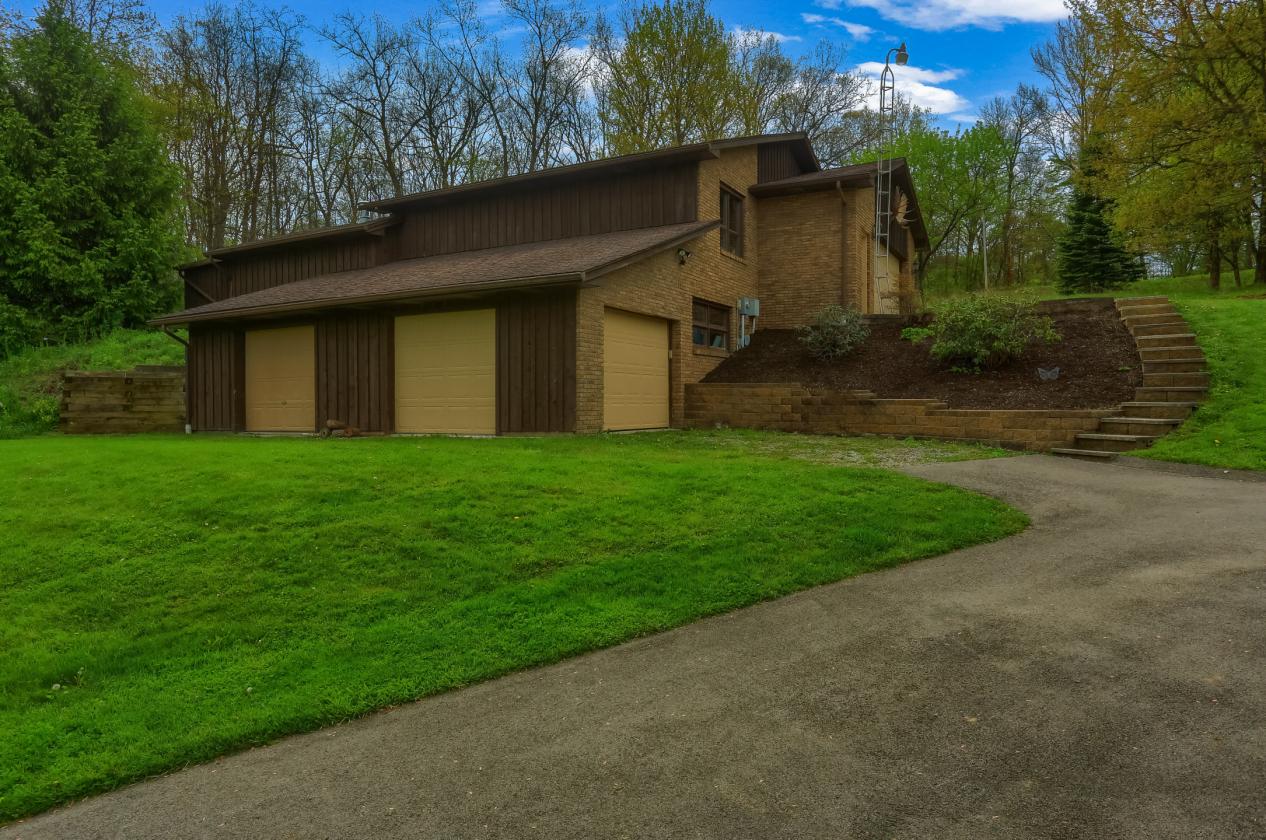 Custom home with endless opportunities! - photo 20