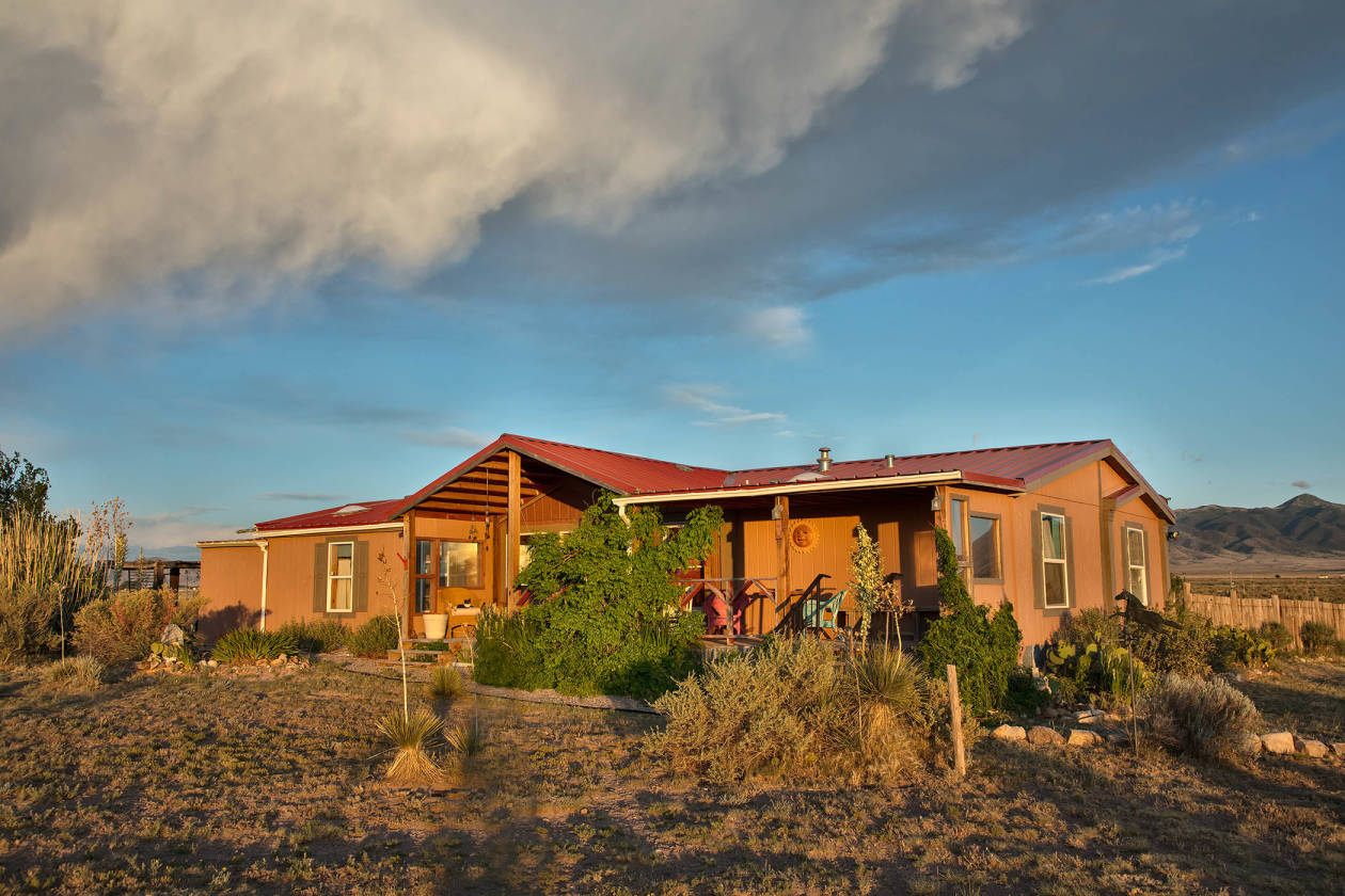 Spectacular Ranch Home and Property Carrizozo, Lincoln County, New