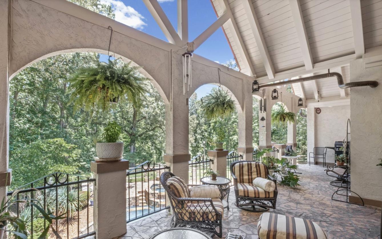 Country Estate, Minutes from Downtown - photo 8