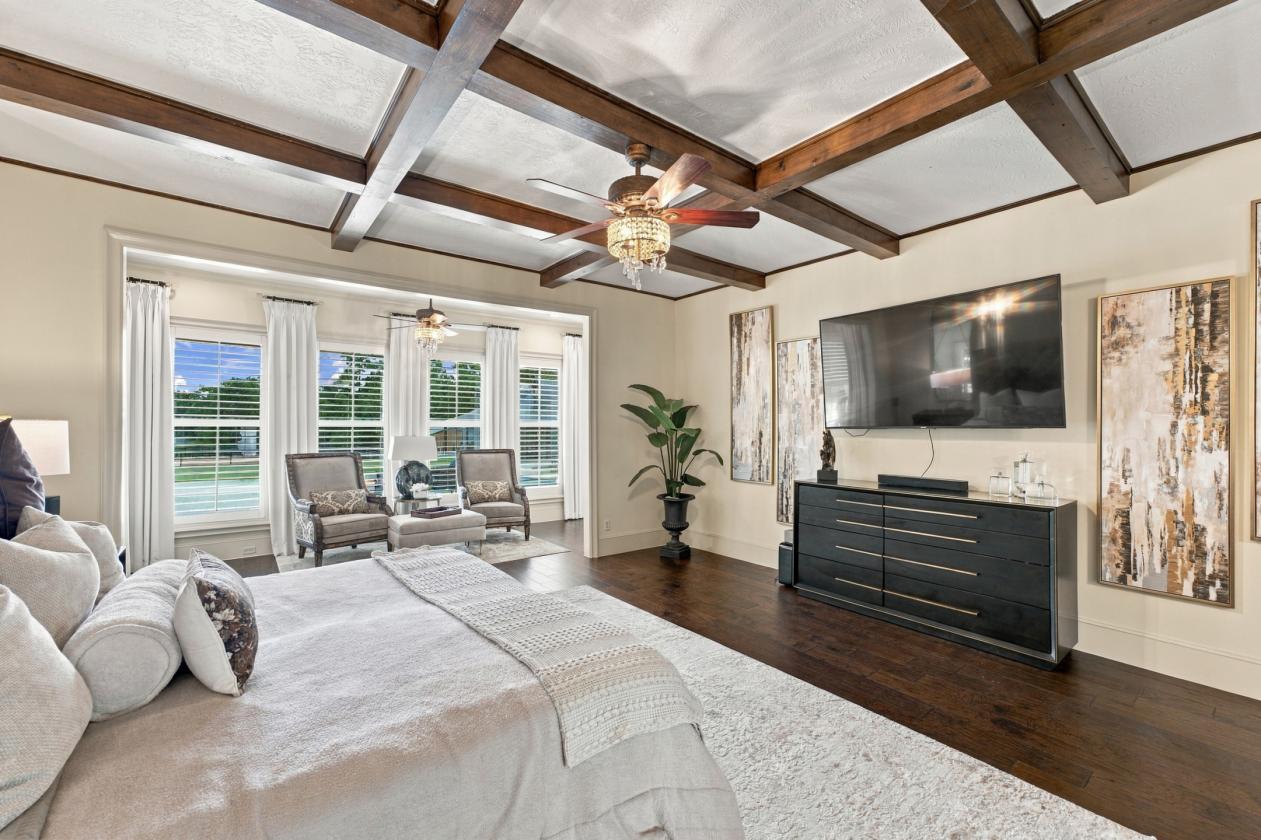 11+ Acre Premier Luxury Horse Property - photo 11