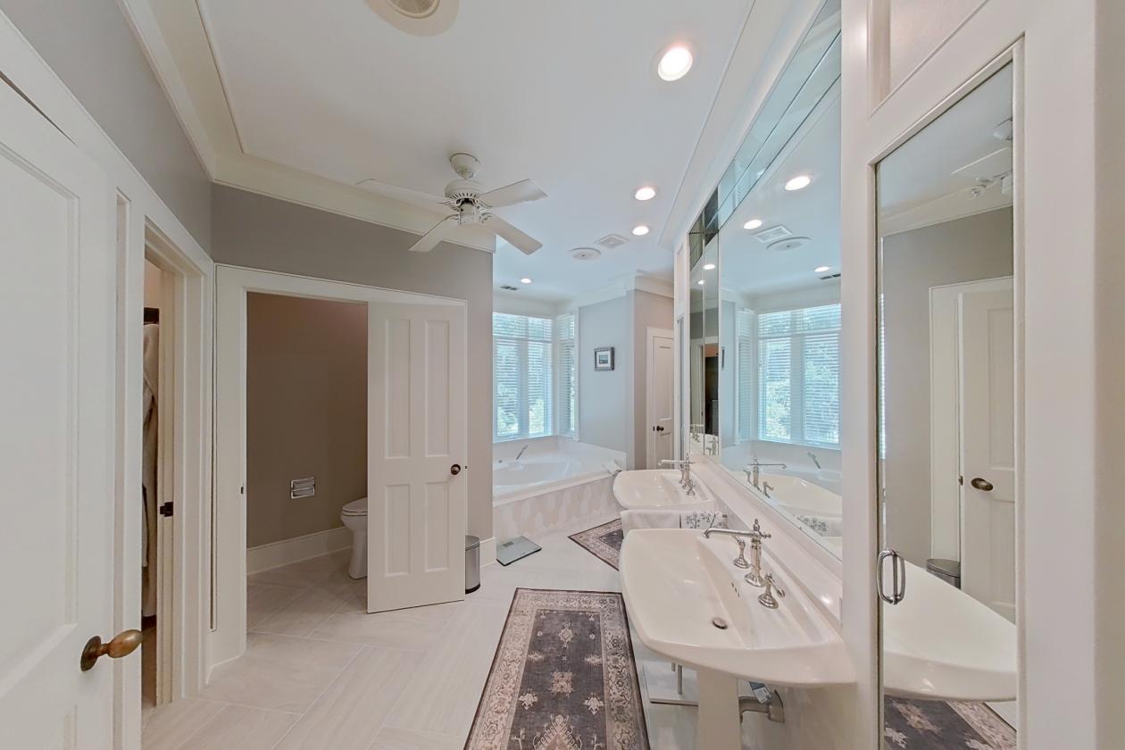 Striking Home In Brays Island Community - photo 15