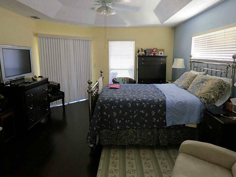 Luxury Hilltop MiniFarm 5+ Acres Reddick, Marion County, Florida