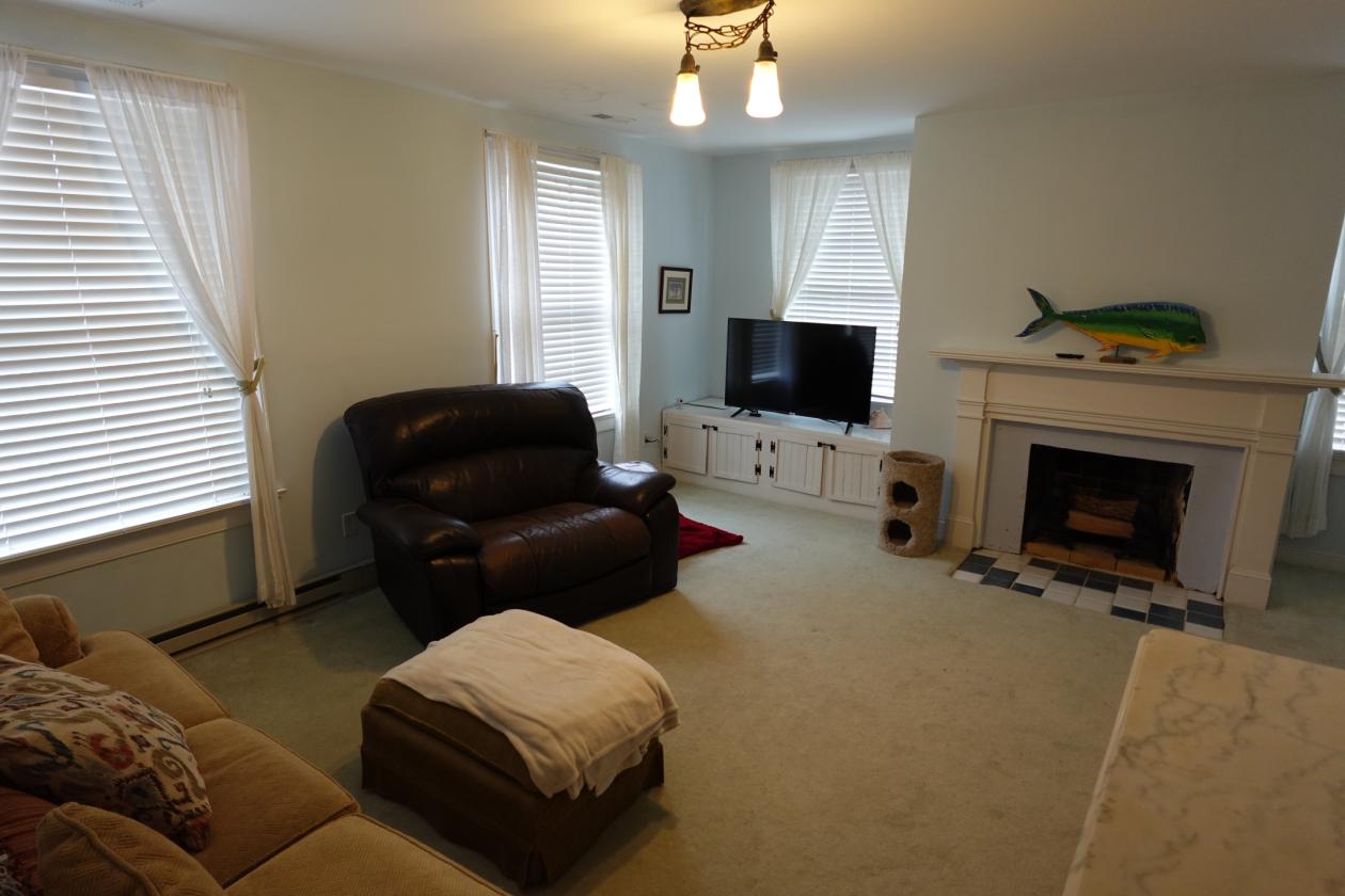 1845 Farmhouse & Exceptional Equestrian Amenities - photo 22