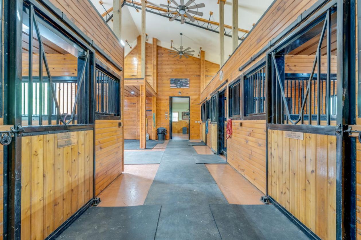 Mountain Home with Horse Barn and 5 Acres - photo 17