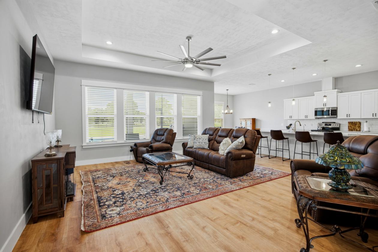 Equestrian elegance meets peaceful North Florida - photo 3