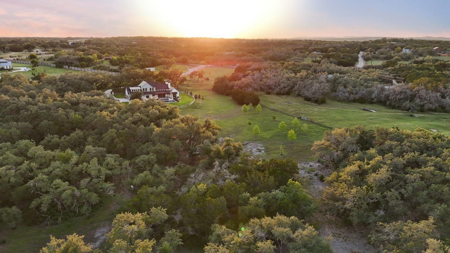 Private Hill Country Sanctuary - photo 29