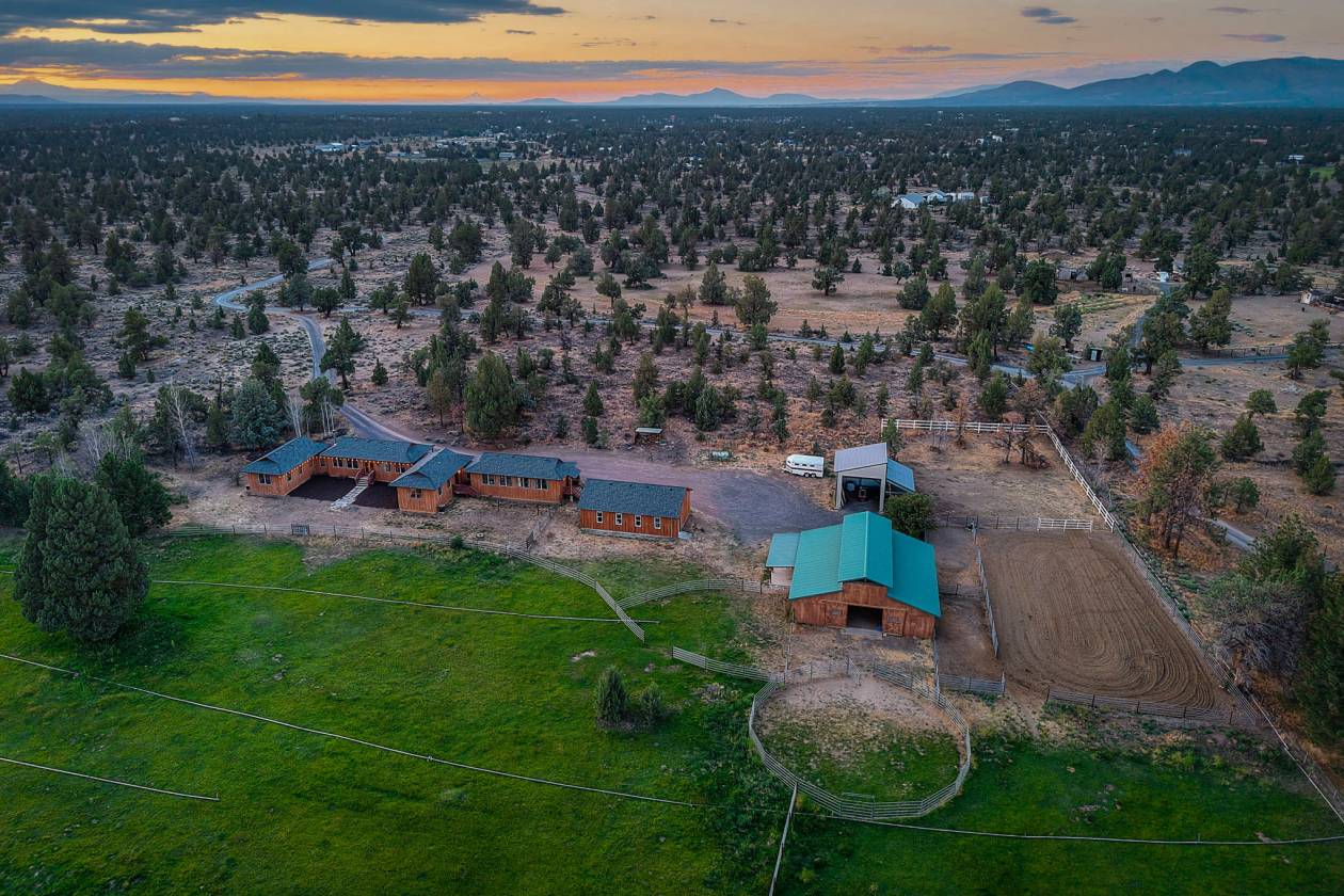 Incredible Horse Property on 20 Acres - photo 4