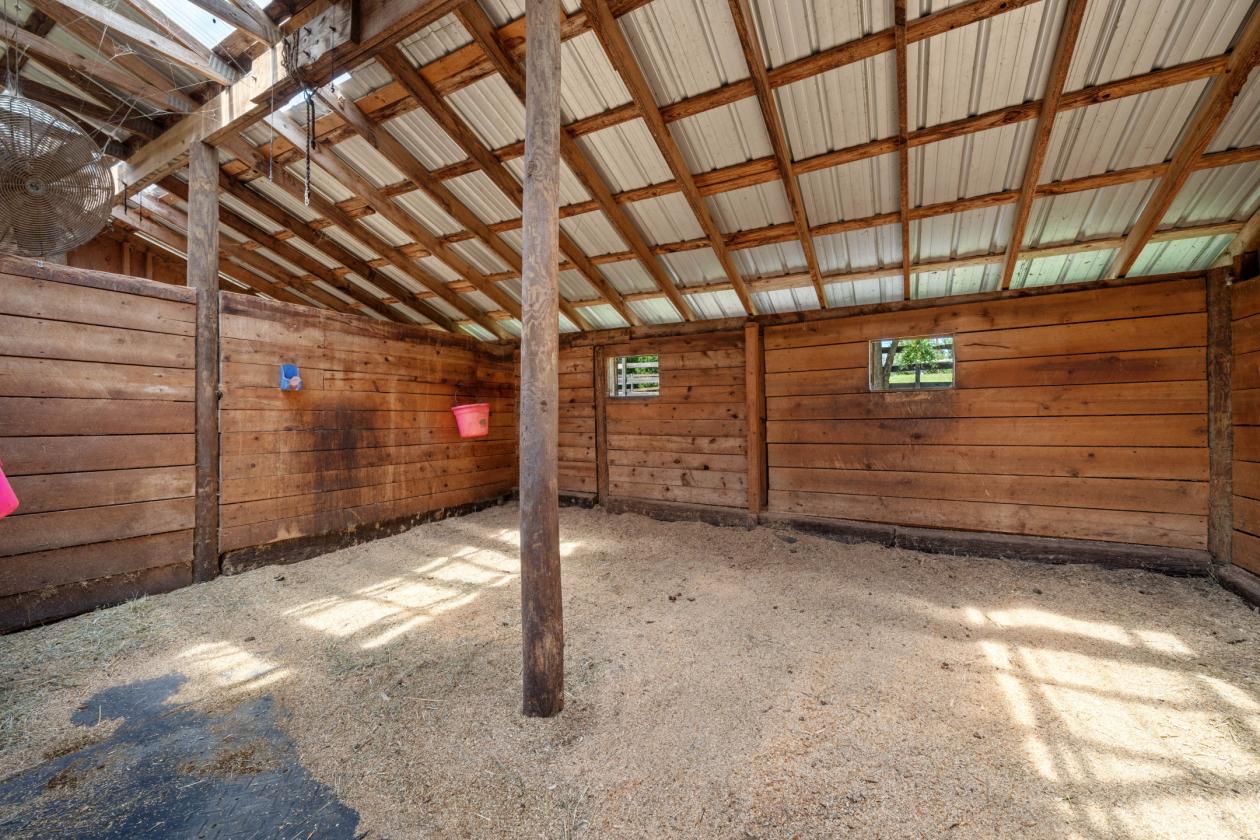 Turnkey Equestrian Farm with Arena & Barn - photo 25