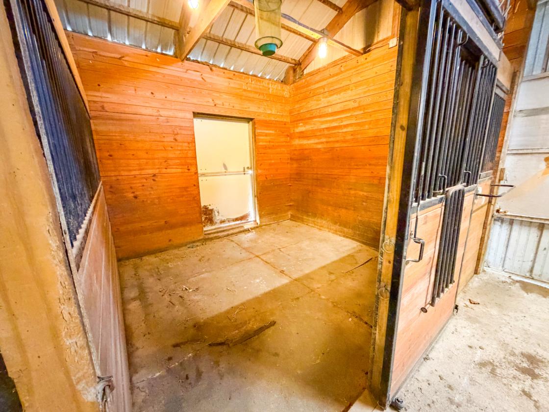 Traditional Ranch with Basement and Barn - photo 13