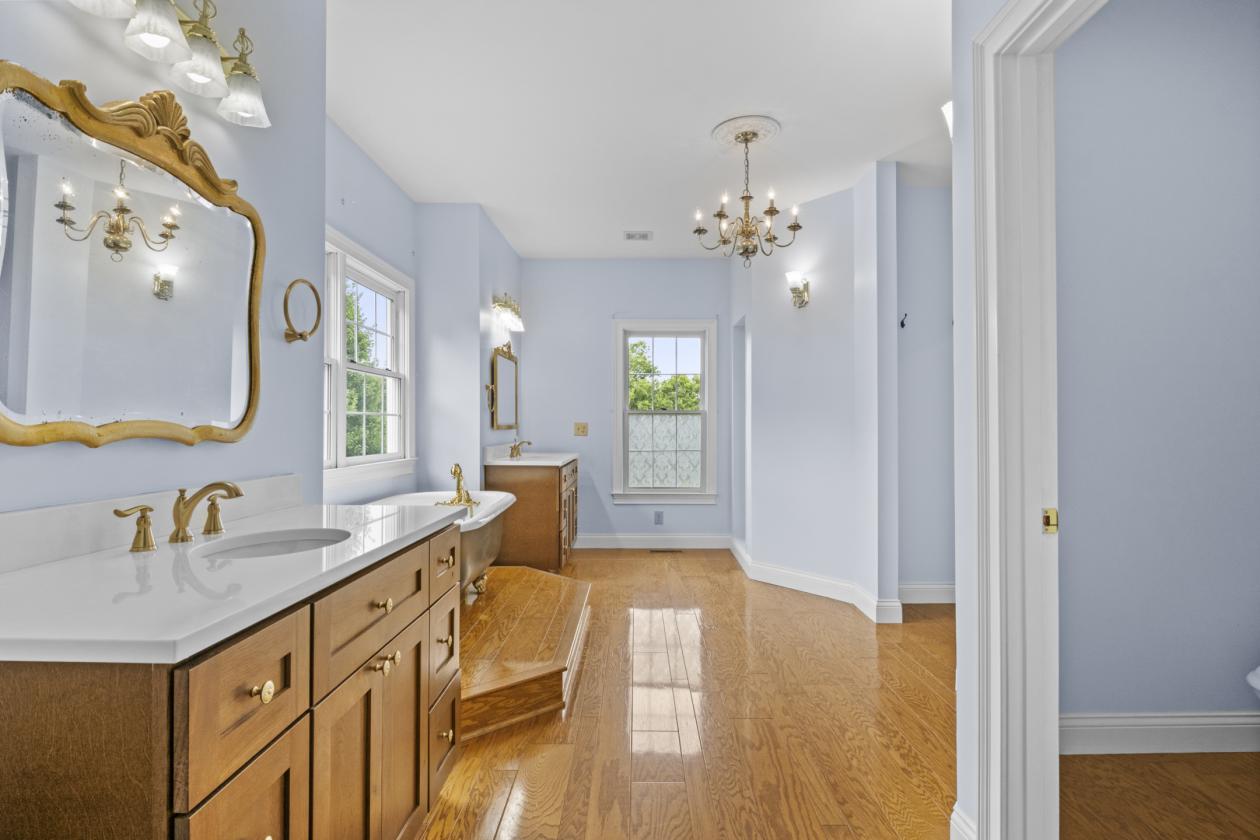 Pristine-48-Acres-The Bourbon-Harrison Estate Home - photo 22