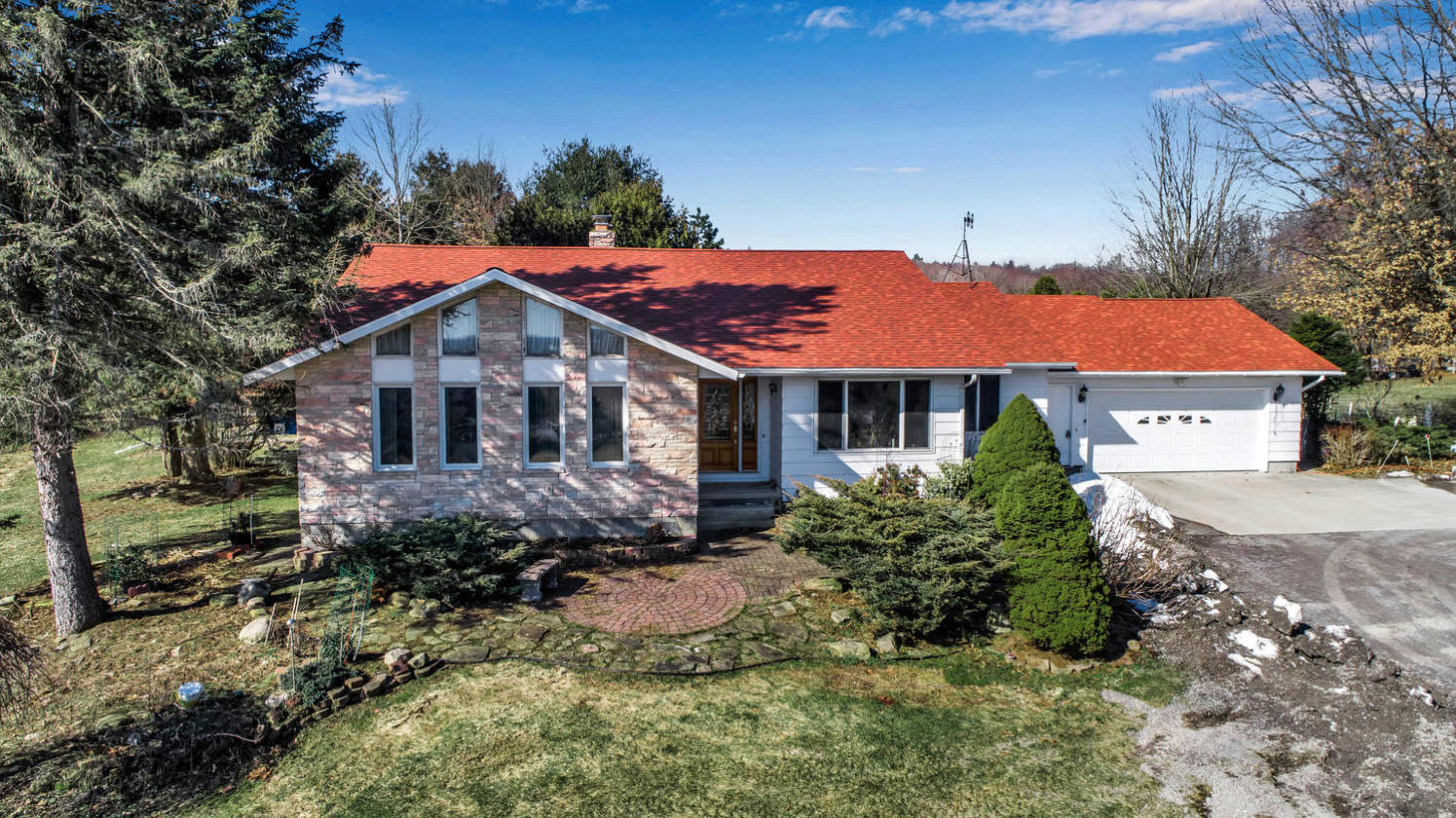 Beautiful Country Ranch w/ 24 Horse Barn, Pond, 25 Acres Cherry