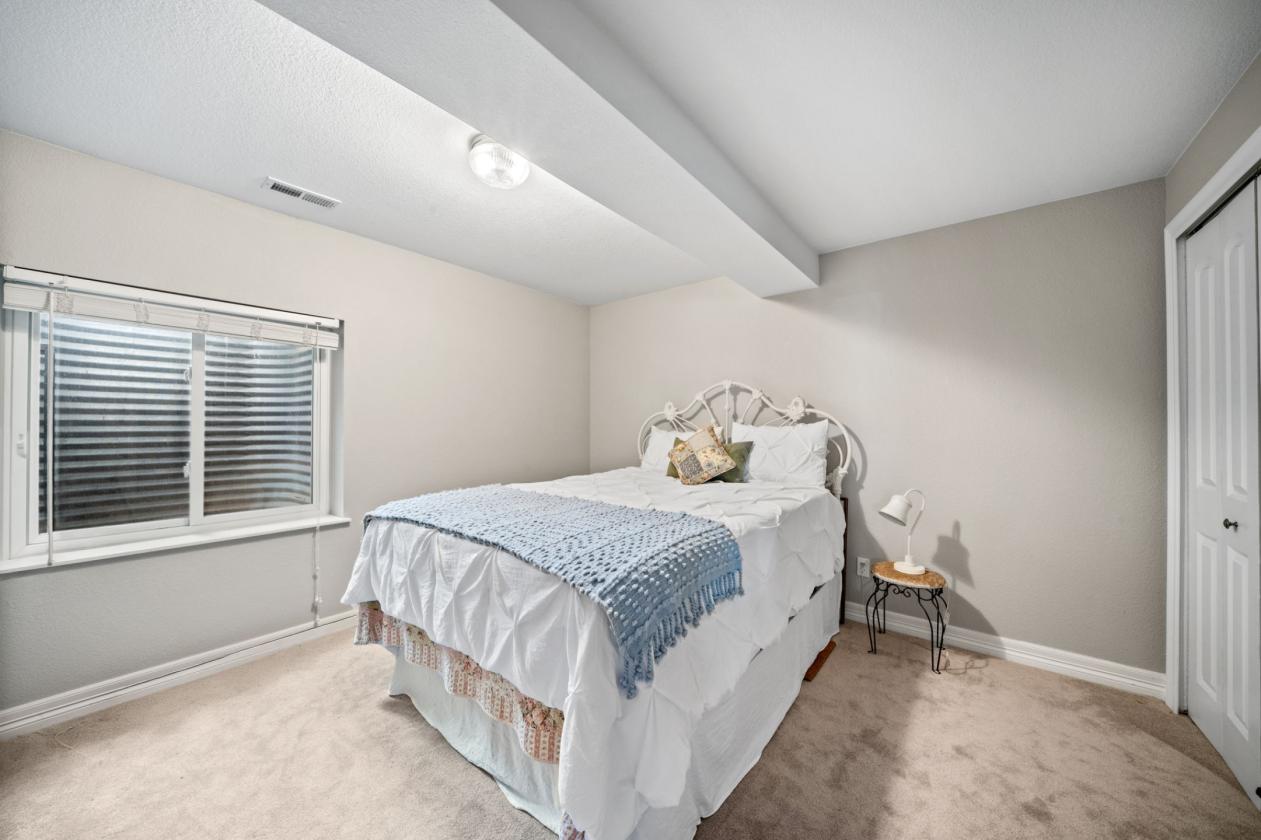Pikes Peak Views & Horse-Ready Living - photo 20