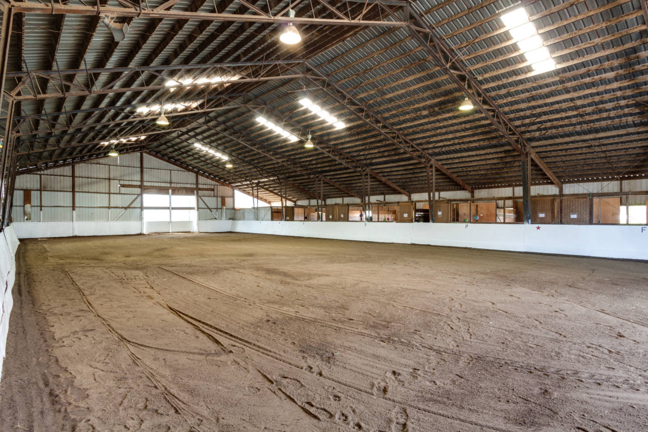 Double Eagle Stables Horse Properties