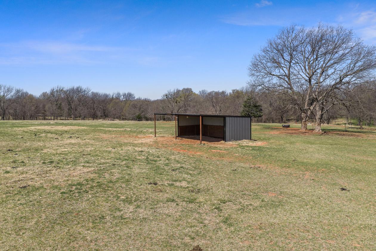 Home, Shop, Horse Barn on 25 acres - photo 5