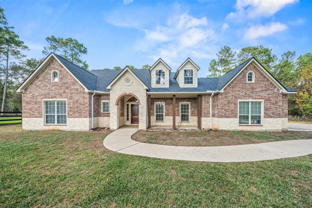 Beautiful country estate on over 4.75 acres - photo 4