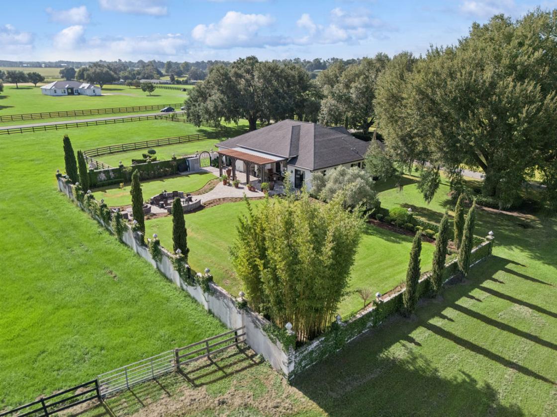 LUXURY TURNKEY 28.62-ACRE EQUESTRIAN ESTATE - photo 29