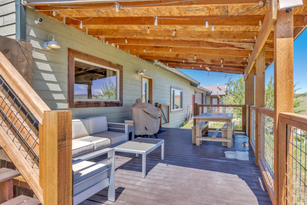 Home, ADU, Barn, 10 acres and Million Dollar views - photo 14