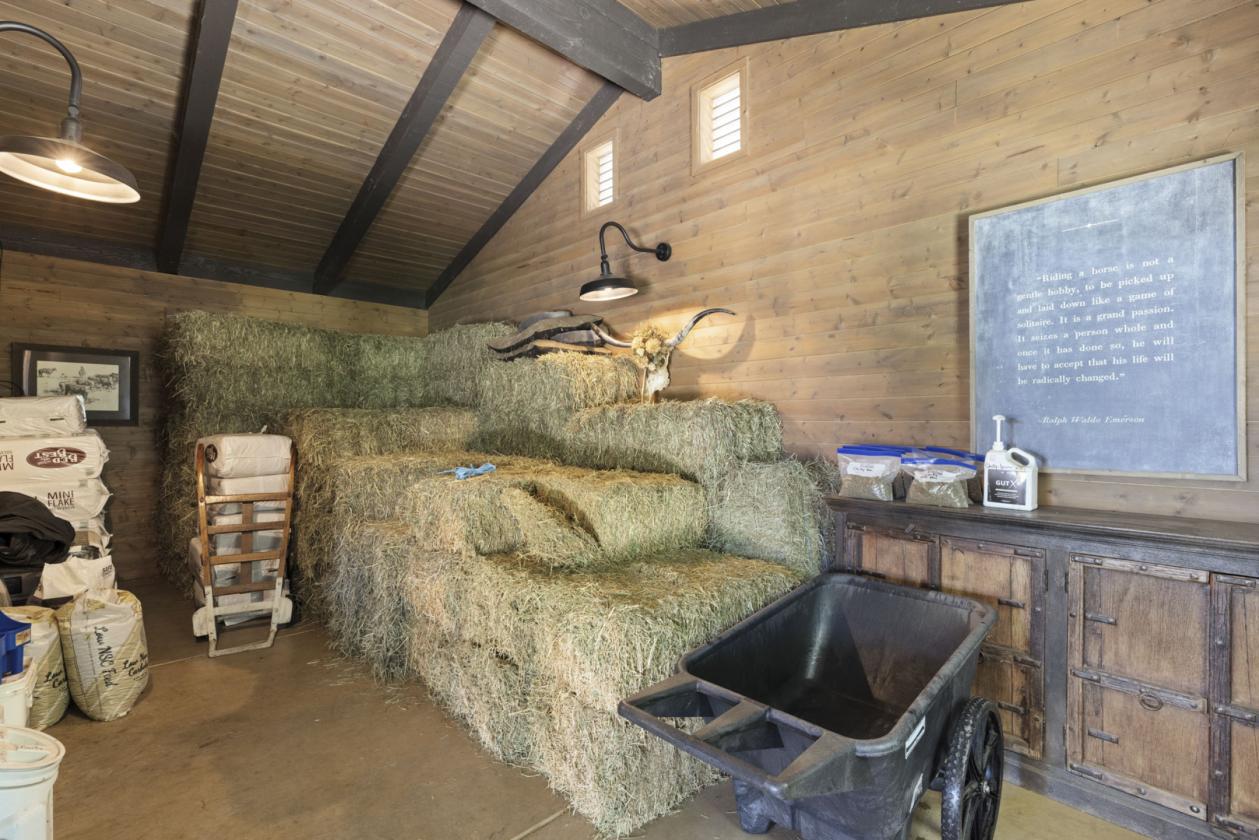 Luxury Equestrian Estate - photo 23
