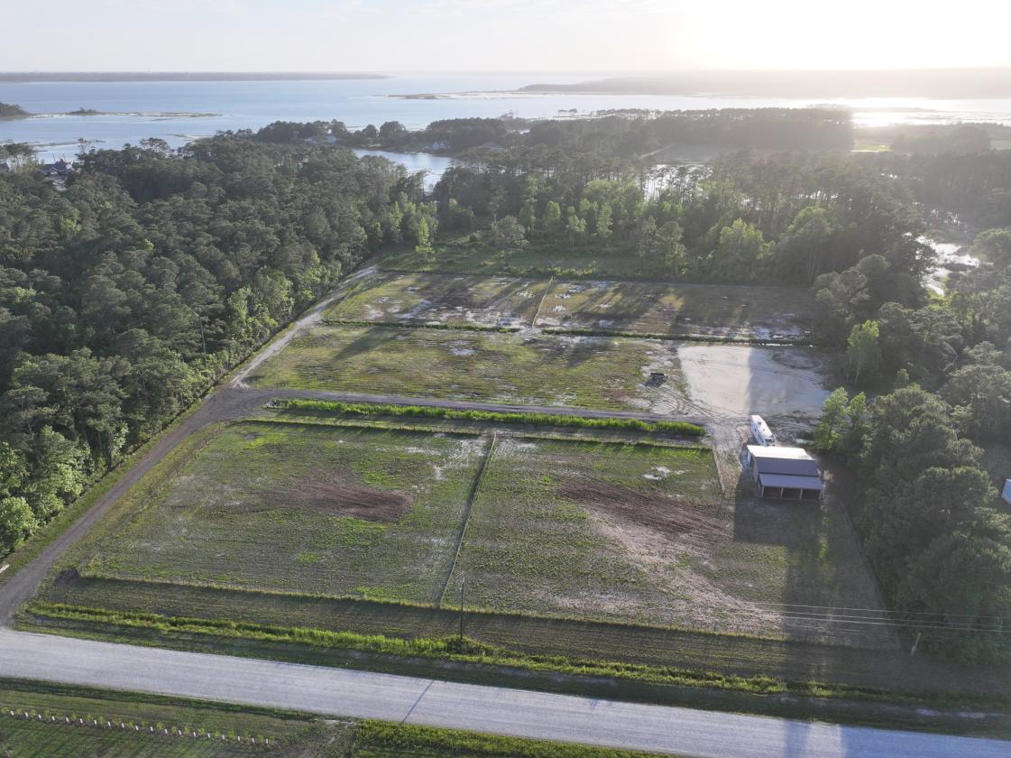 Premier 22± Acre Waterfront Equestrian Estate - photo 2