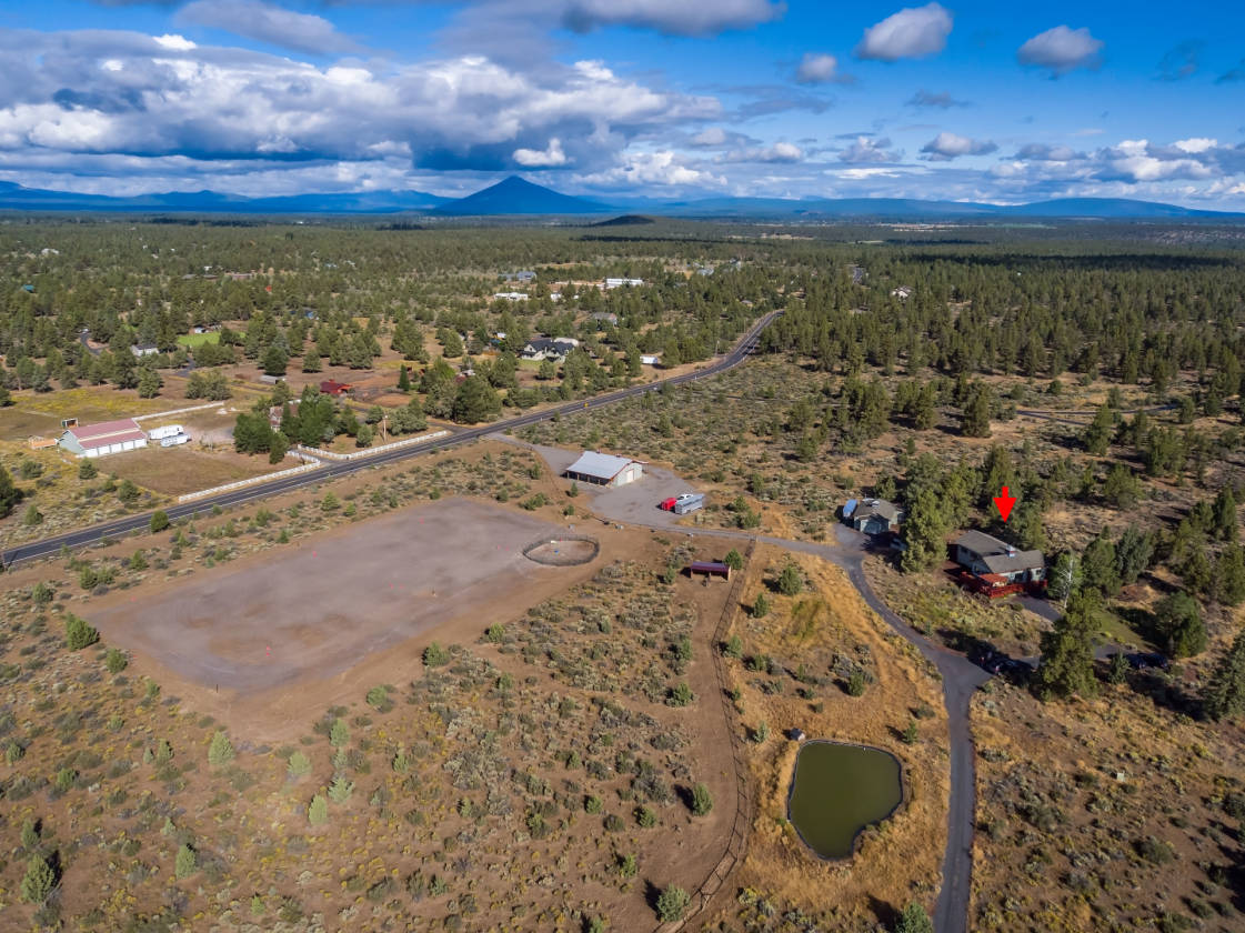 Horse Property with Mountain Views Bend, Deschutes County, Oregon