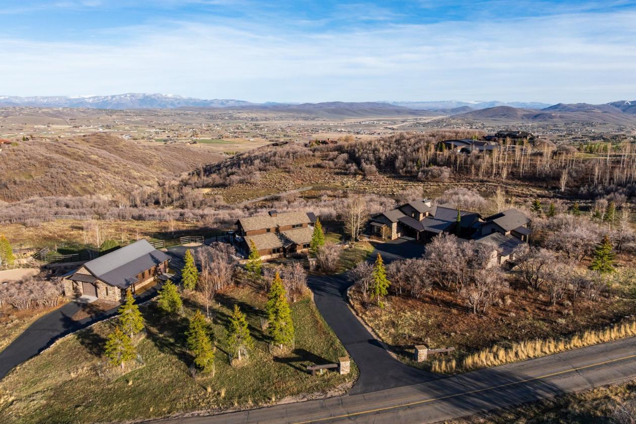 Extraordinary Equestrian Estate with Wasatch Mtn Views - photo 4