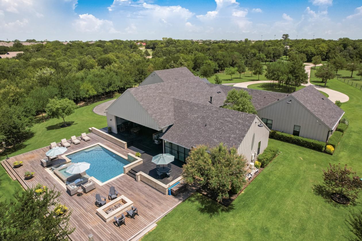 PRIVATE GATED MODERN ARCHITECTURAL ESTATE - photo 23