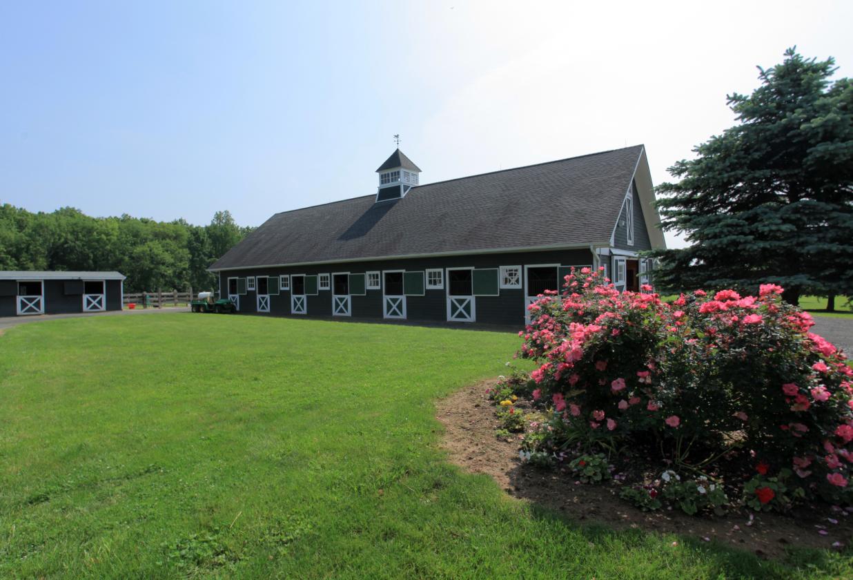 Rent this exceptional equestrian estate.... - photo 1