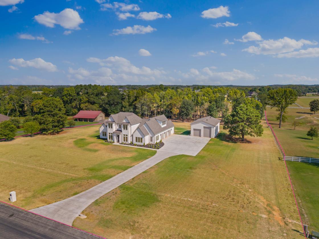 Luxury Horse Property on 5 Acres - photo 29