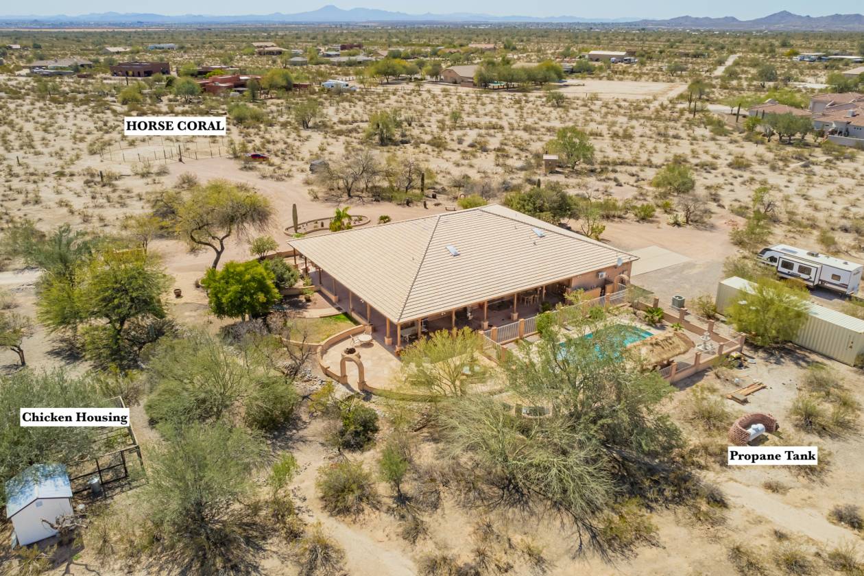 Horse Property for sale.