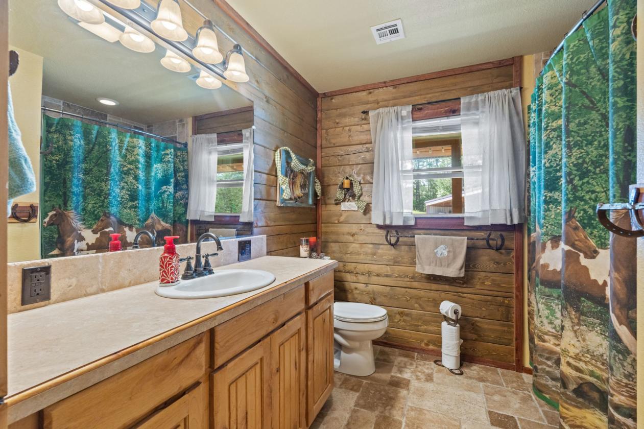 Equestrian Property Bordering National Forest - photo 14