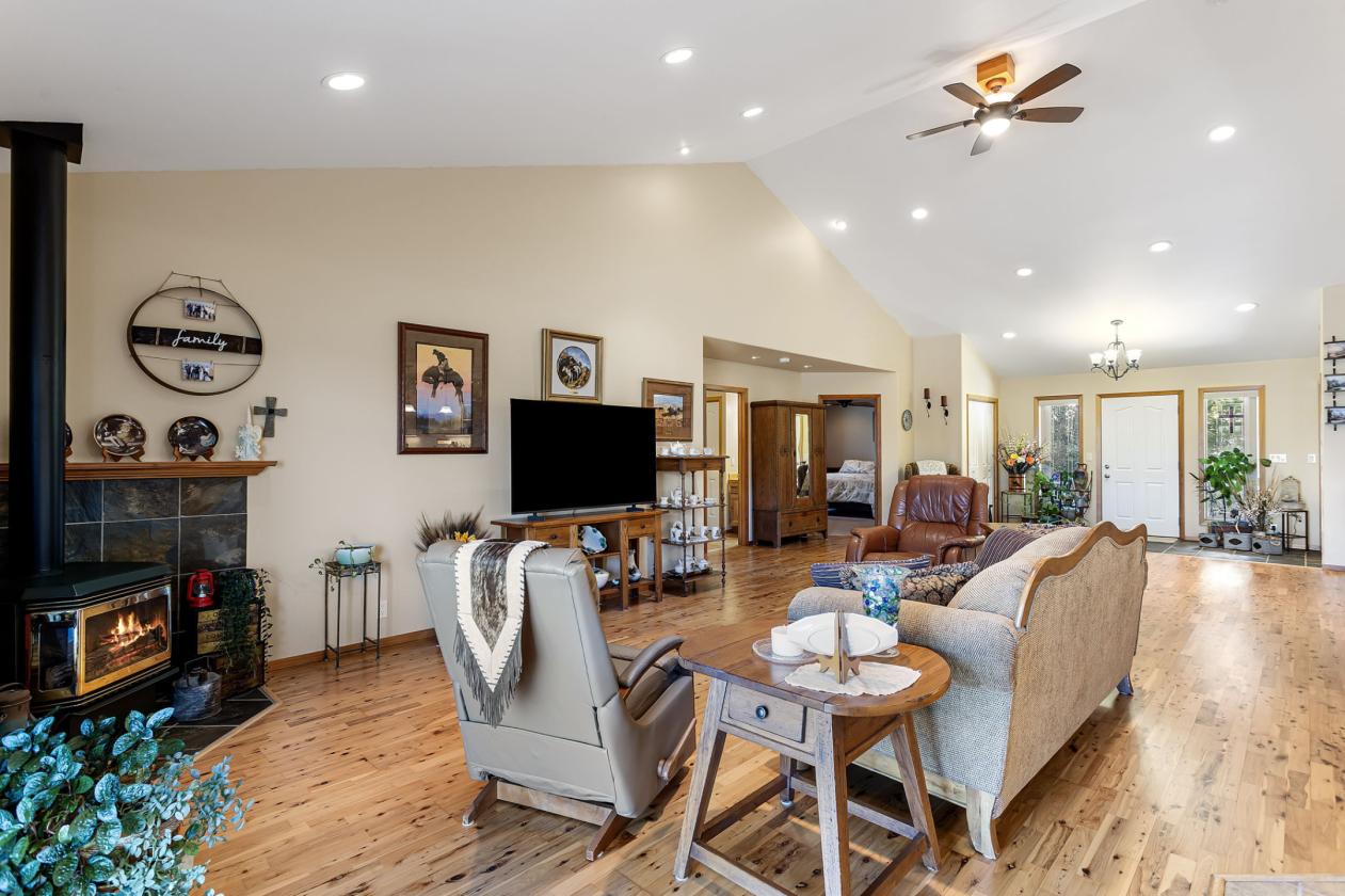 CENTRAL WASHINGTON EQUESTRIAN ESTATE - photo 13