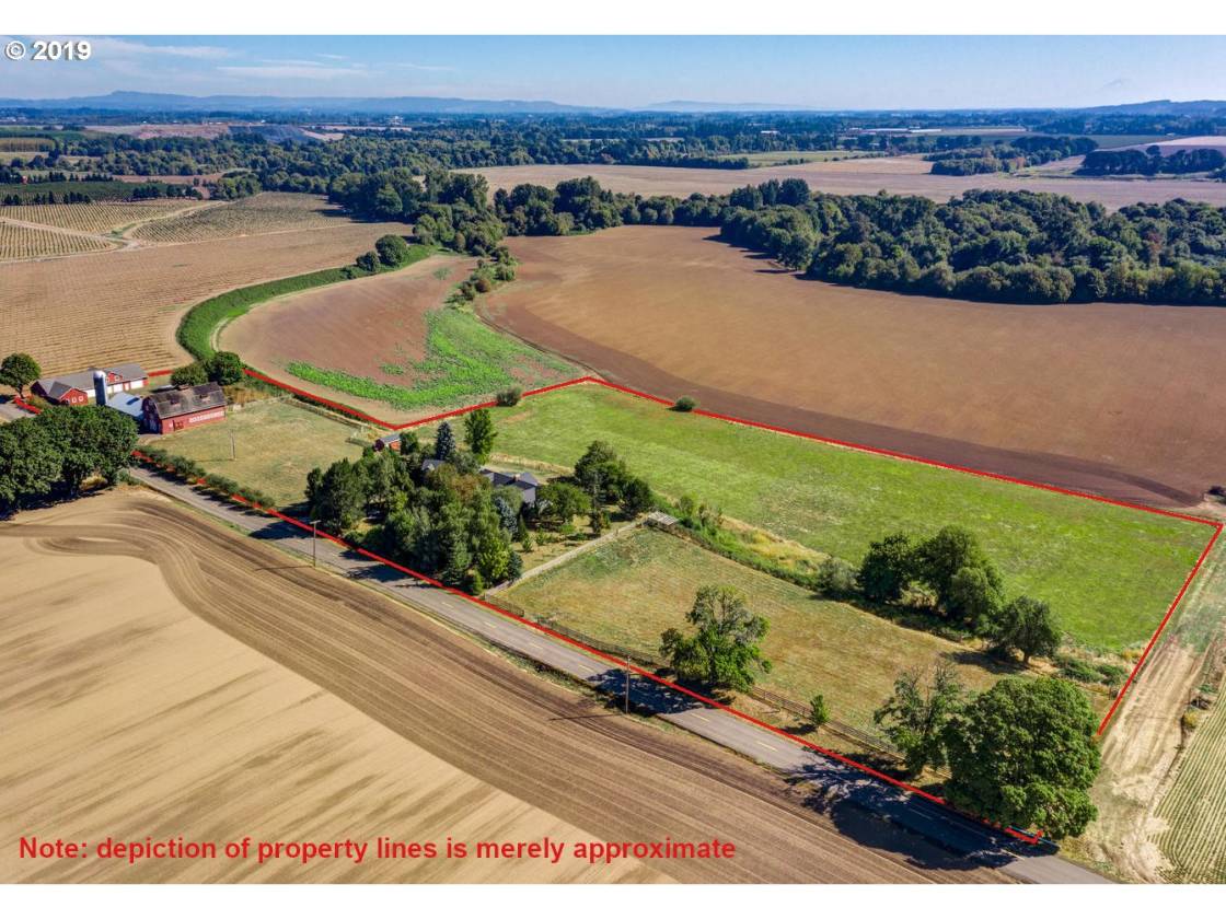 Great 11acre Hobby Farm on a quiet country road McMinnville, Yamhill County, Oregon