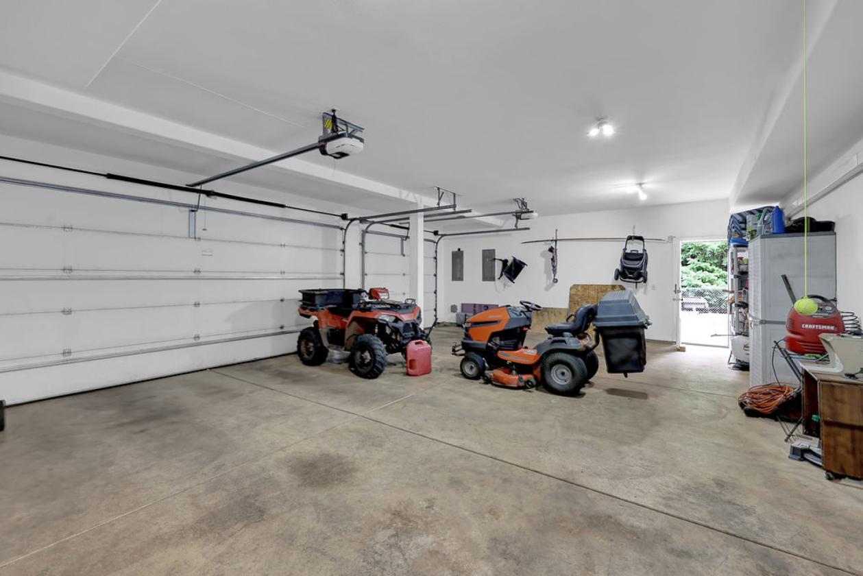 73+acre Estate a rare blend of amenities! - photo 25