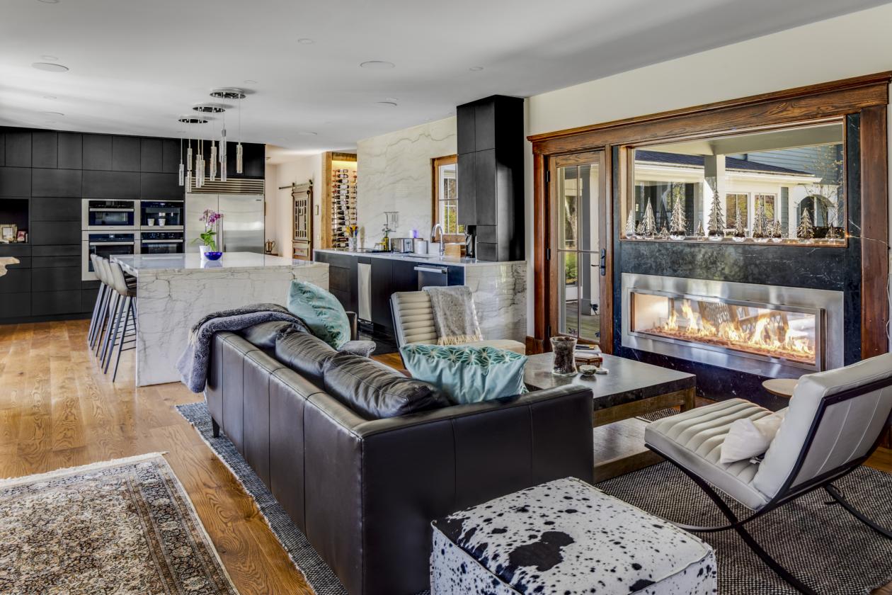 Turnkey Equestrian Estate with Indoor Arena - photo 7